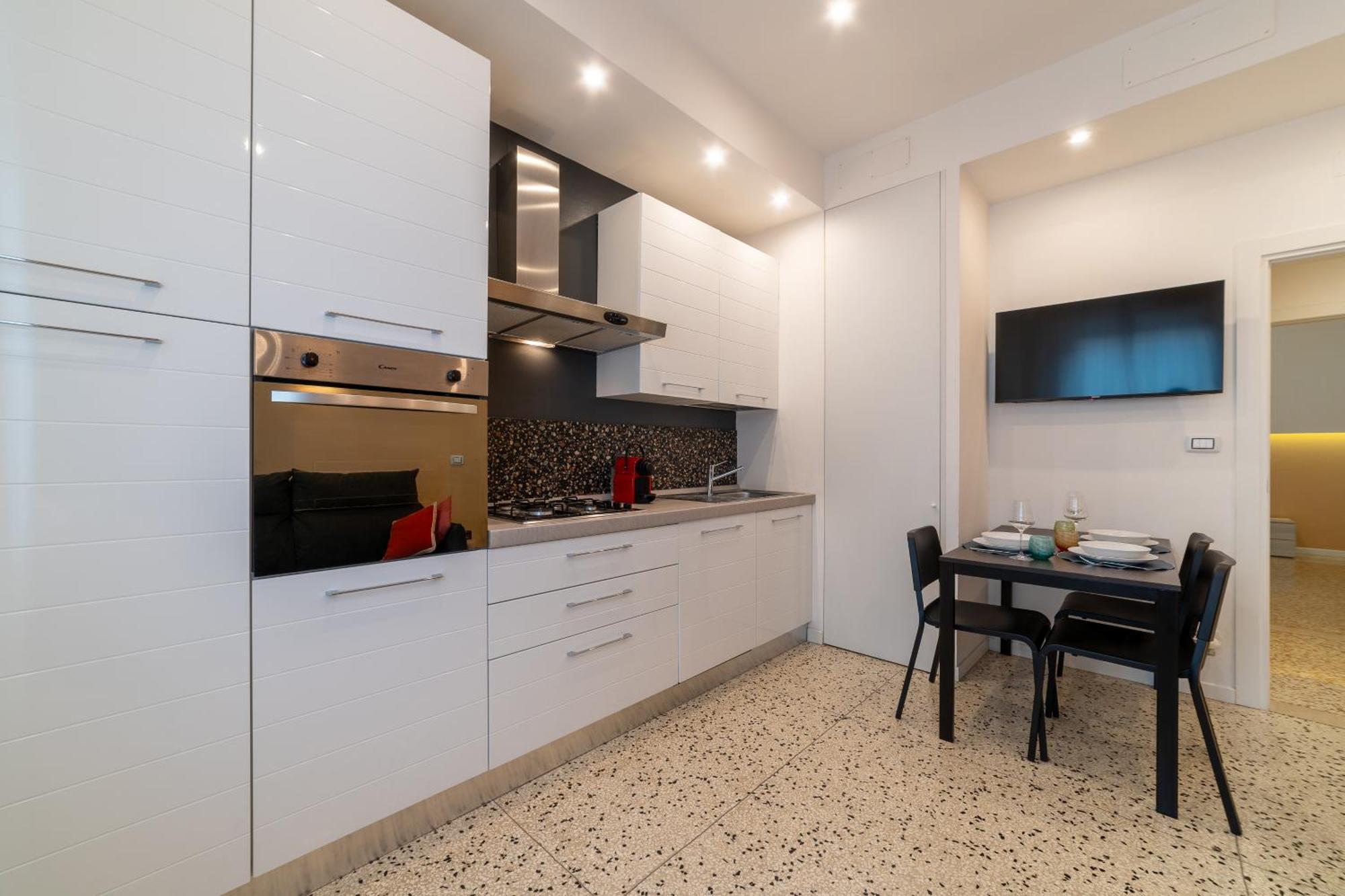 Casa Daura - Your Comfortable Apartment In Bologna - Parking Bagian luar foto